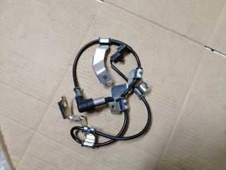 bontott MITSUBISHI L 200 Jobb első ABS Jeladó