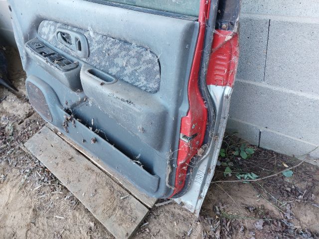 bontott MITSUBISHI L 200 Jobb első Ajtó (Részeivel)