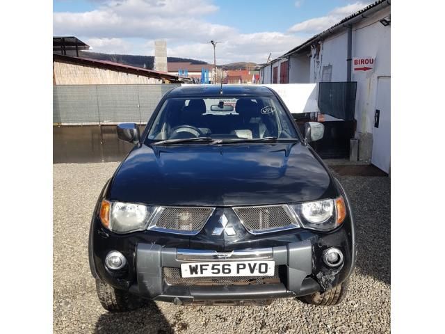 bontott MITSUBISHI L 200 Jobb első Ajtó (Üres lemez)