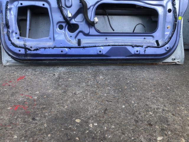 bontott MITSUBISHI L 200 Jobb első Ajtó (Üres lemez)