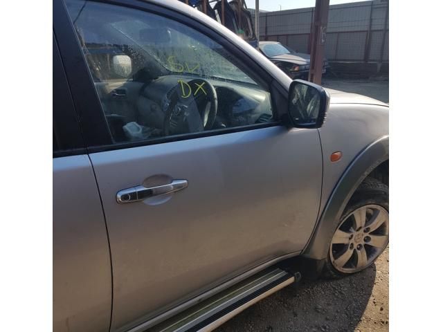 bontott MITSUBISHI L 200 Jobb első Ajtó (Üres lemez)