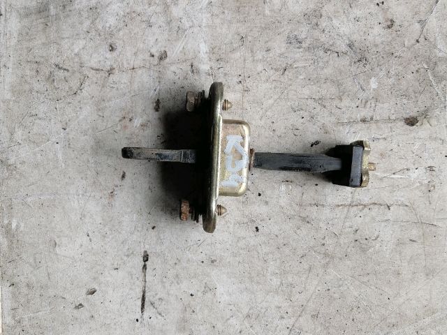 bontott MITSUBISHI L 200 Jobb első Ajtóhatároló