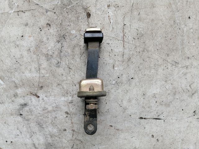 bontott MITSUBISHI L 200 Jobb első Ajtóhatároló