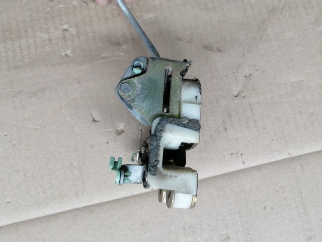 bontott MITSUBISHI L 200 Jobb első Ajtózár