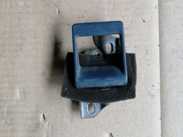 bontott MITSUBISHI L 200 Jobb első Belső Kilincs