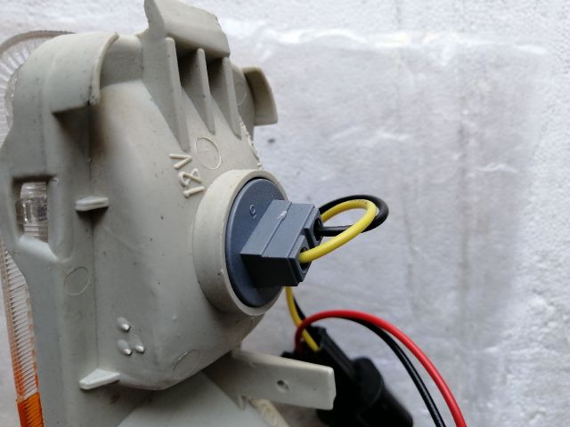 bontott MITSUBISHI L 200 Jobb első Irányjelző