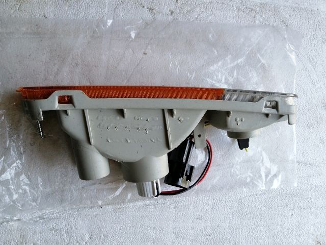 bontott MITSUBISHI L 200 Jobb első Irányjelző