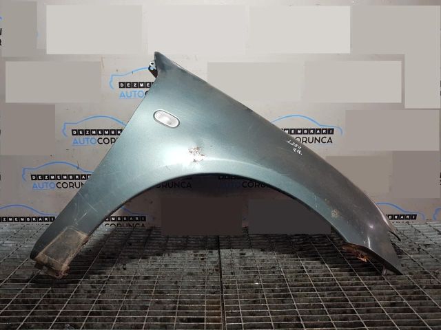 bontott MITSUBISHI L 200 Jobb első Sárvédő