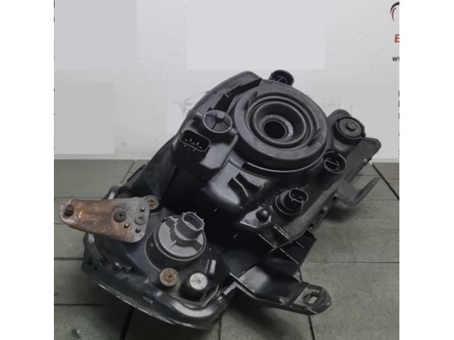 bontott MITSUBISHI L 200 Jobb Fényszóró