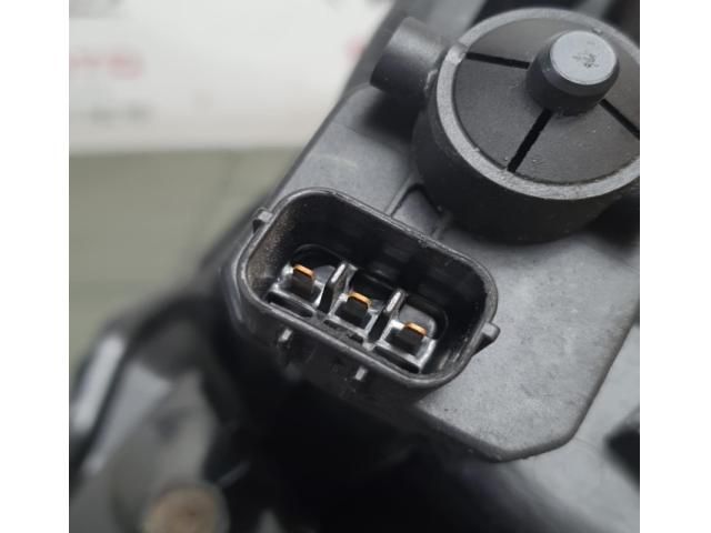 bontott MITSUBISHI L 200 Jobb Fényszóró