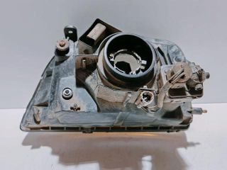 bontott MITSUBISHI L 200 Jobb Fényszóró