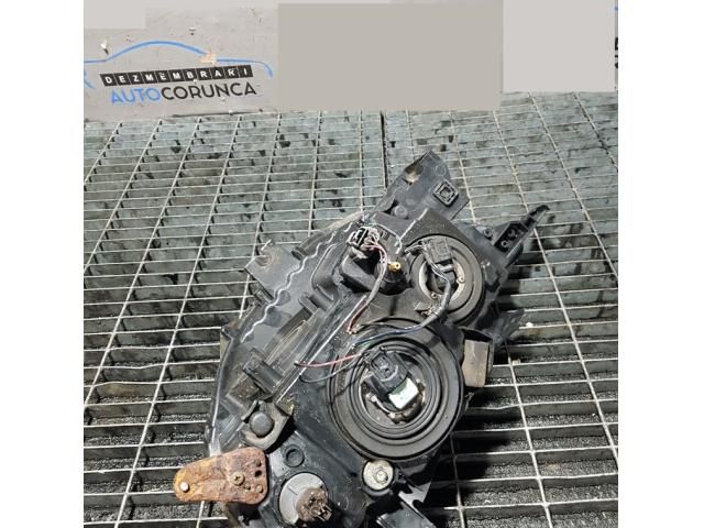 bontott MITSUBISHI L 200 Jobb Fényszóró