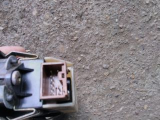 bontott MITSUBISHI L 200 Jobb hátsó Ablakemelő Kapcsoló