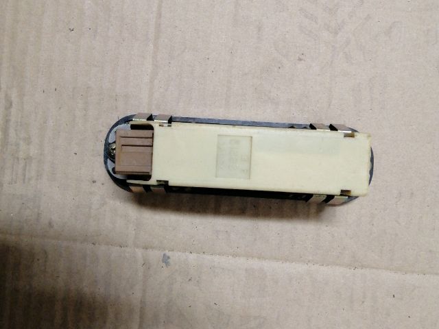bontott MITSUBISHI L 200 Jobb hátsó Ablakemelő Kapcsoló