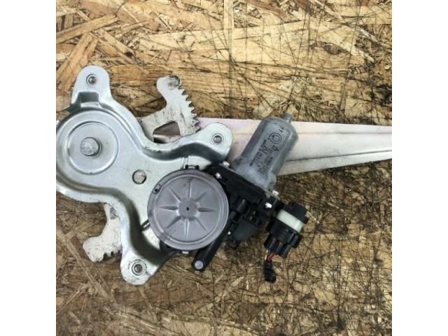 bontott MITSUBISHI L 200 Jobb hátsó Ablakemelő Szerkezet (Elektromos)