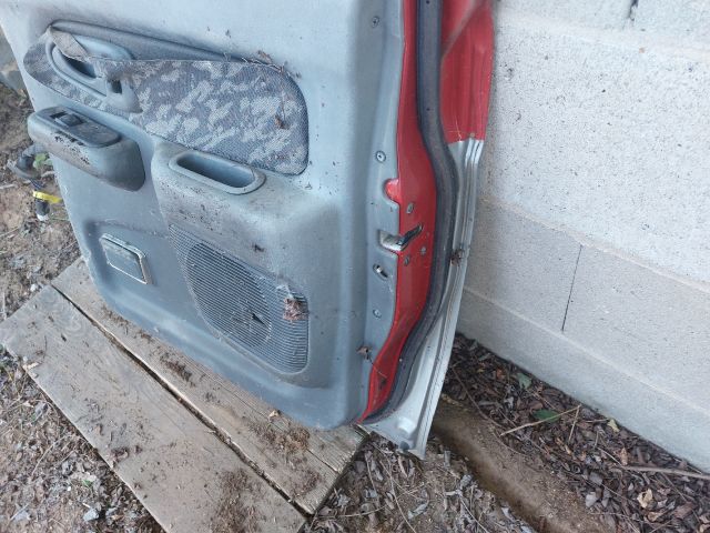 bontott MITSUBISHI L 200 Jobb hátsó Ajtó (Részeivel)