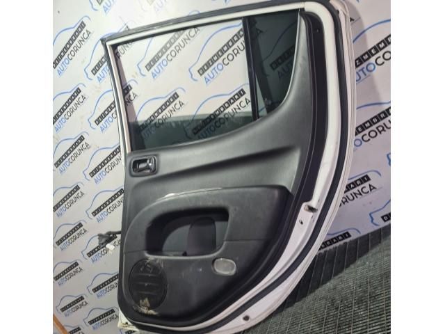 bontott MITSUBISHI L 200 Jobb hátsó Ajtó (Üres lemez)