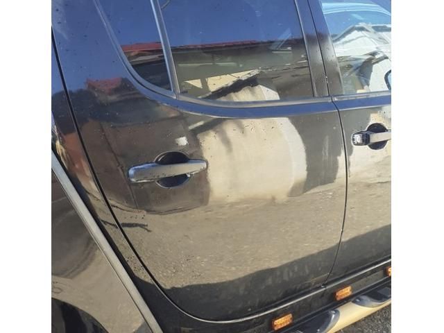 bontott MITSUBISHI L 200 Jobb hátsó Ajtó (Üres lemez)