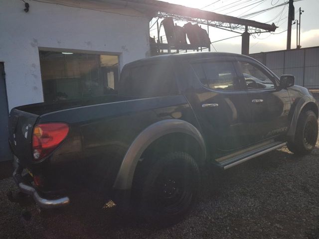 bontott MITSUBISHI L 200 Jobb hátsó Ajtó (Üres lemez)