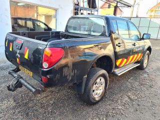 bontott MITSUBISHI L 200 Jobb hátsó Ajtó (Üres lemez)