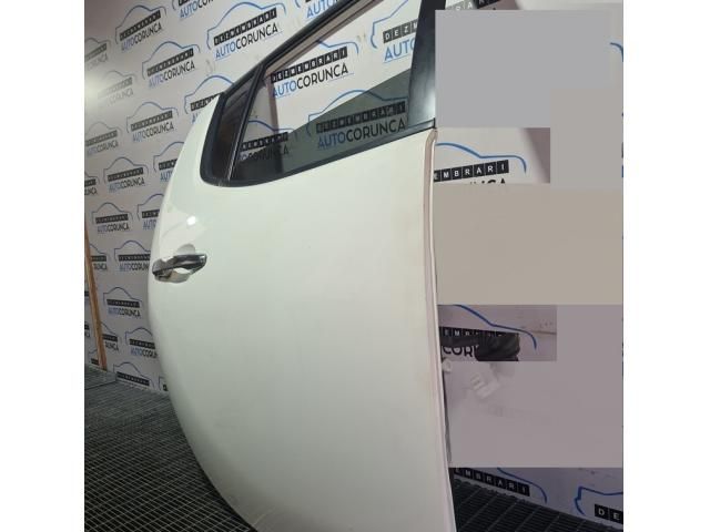 bontott MITSUBISHI L 200 Jobb hátsó Ajtó (Üres lemez)