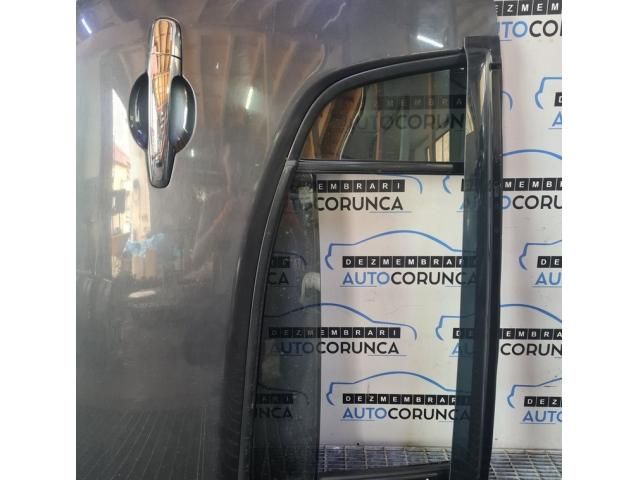 bontott MITSUBISHI L 200 Jobb hátsó Ajtó (Üres lemez)