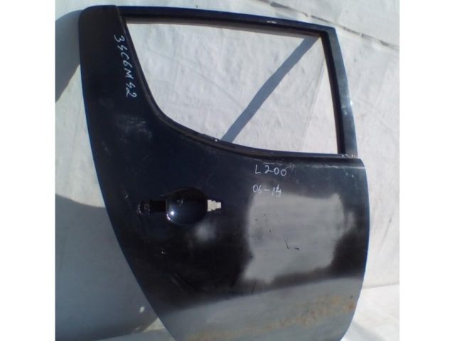 bontott MITSUBISHI L 200 Jobb hátsó Ajtó (Üres lemez)