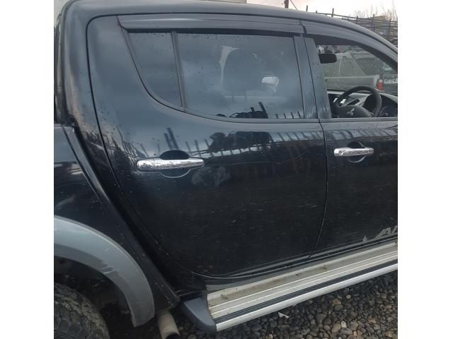 bontott MITSUBISHI L 200 Jobb hátsó Ajtó (Üres lemez)