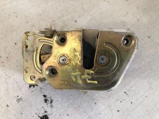 bontott MITSUBISHI L 200 Jobb hátsó Ajtózár