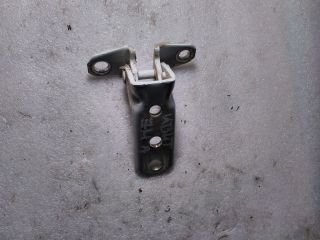 bontott MITSUBISHI L 200 Jobb hátsó Alsó Zsanér