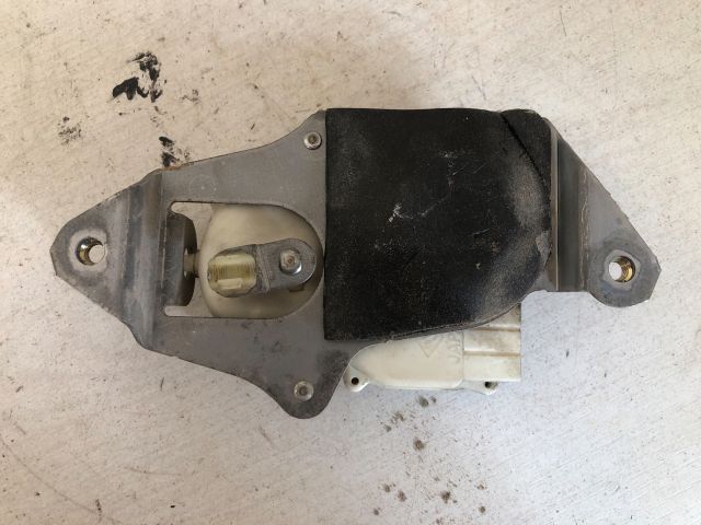 bontott MITSUBISHI L 200 Jobb hátsó Központizár Motor