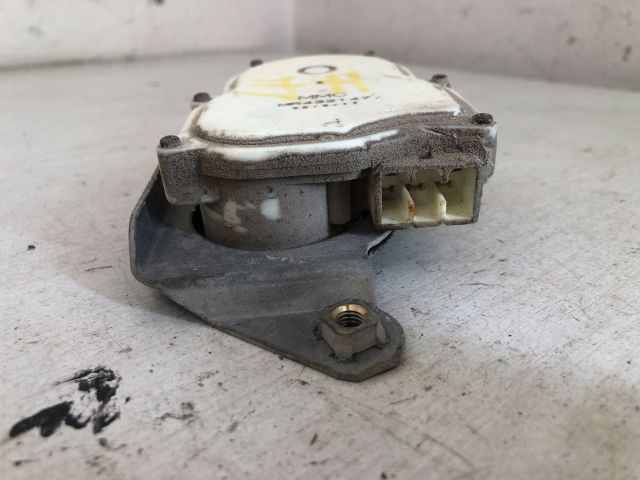 bontott MITSUBISHI L 200 Jobb hátsó Központizár Motor