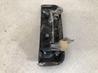 bontott MITSUBISHI L 200 Jobb hátsó Külső Kilincs