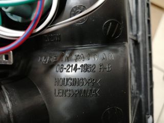 bontott MITSUBISHI L 200 Jobb Hátsó Lámpa