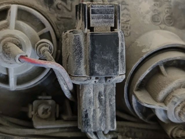 bontott MITSUBISHI L 200 Jobb Hátsó Lámpa