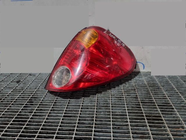 bontott MITSUBISHI L 200 Jobb Hátsó Lámpa