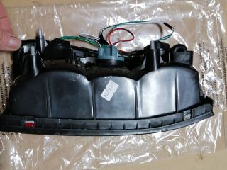 bontott MITSUBISHI L 200 Jobb Hátsó Lámpa