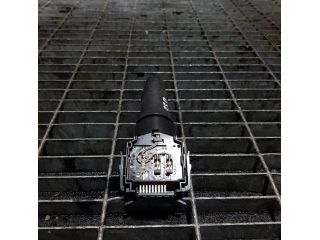 bontott MITSUBISHI L 200 Jobb Kormánykapcsoló Ablaktörlő