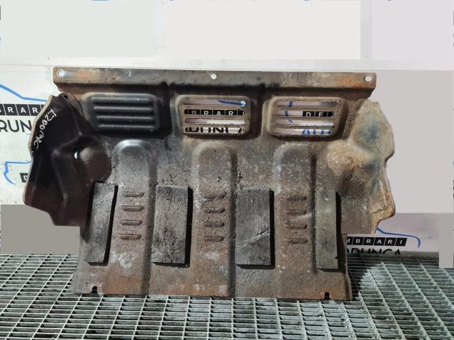 bontott MITSUBISHI L 200 Kartervédő