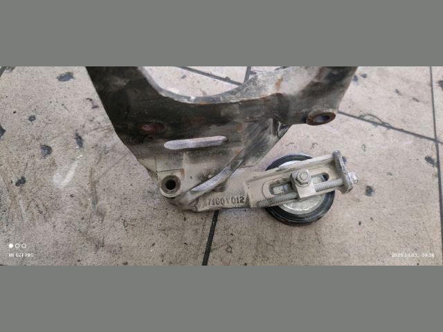 bontott MITSUBISHI L 200 Klíma Tartó Bak