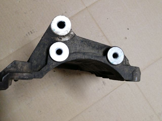 bontott MITSUBISHI L 200 Klímakompresszor Tartó Bak