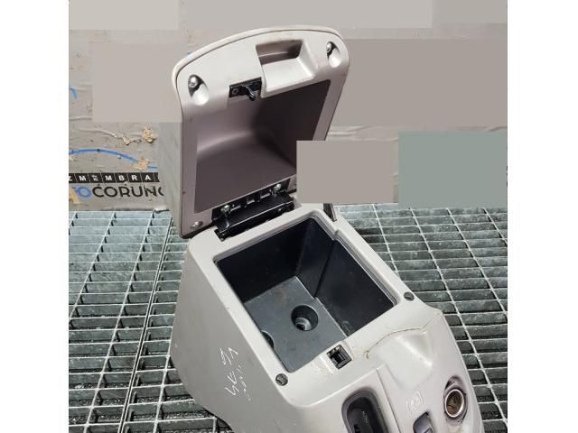 bontott MITSUBISHI L 200 Könyöklő