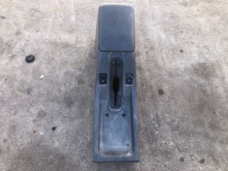 bontott MITSUBISHI L 200 Könyöklő