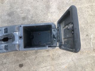 bontott MITSUBISHI L 200 Könyöklő