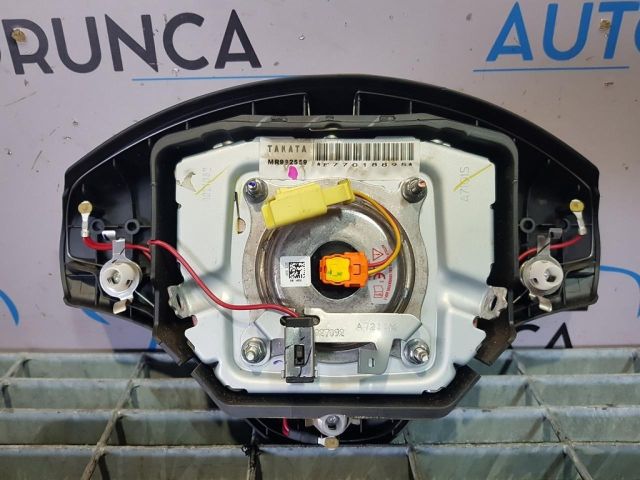 bontott MITSUBISHI L 200 Kormánylégzsák