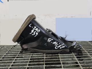 bontott MITSUBISHI L 200 Középső Szellőző