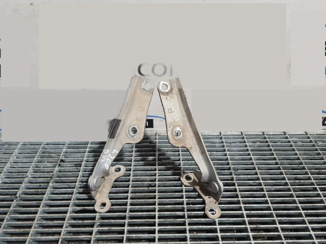 bontott MITSUBISHI L 200 Motorháztető Zsanér Pár