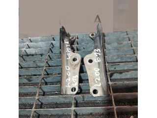 bontott MITSUBISHI L 200 Motorháztető Zsanér Pár