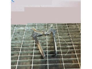 bontott MITSUBISHI L 200 Motorháztető Zsanér Pár