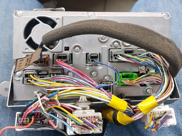 bontott MITSUBISHI L 200 Navigációs Fejegység